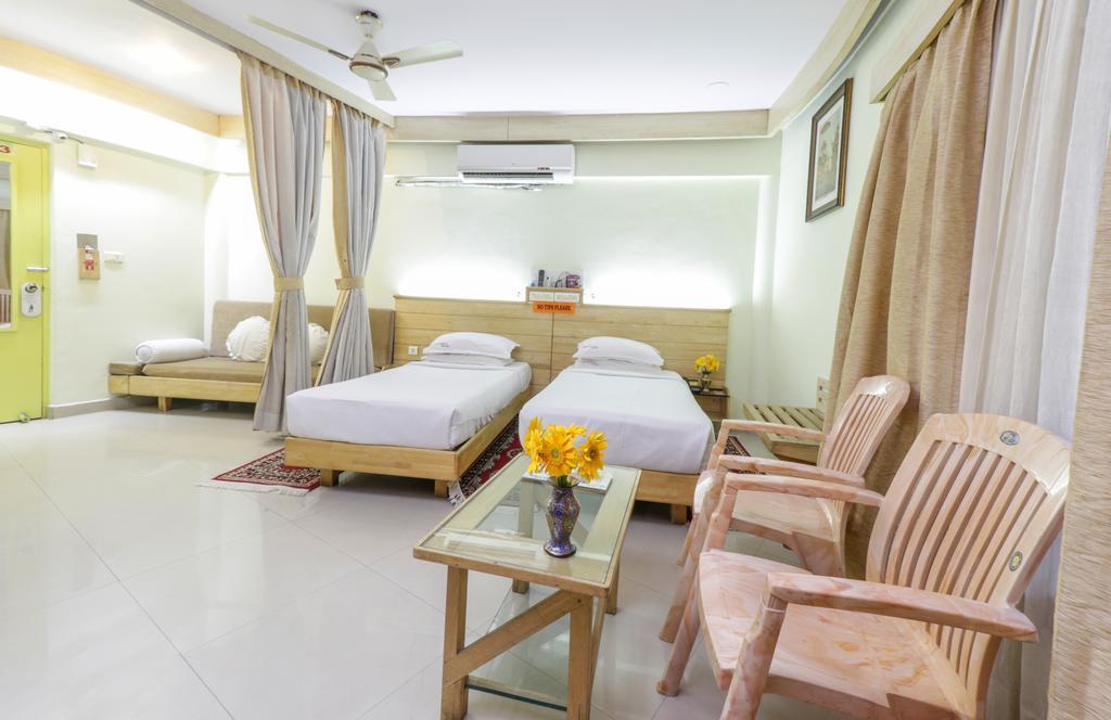 Parklane Hotel Mysore Exterior foto